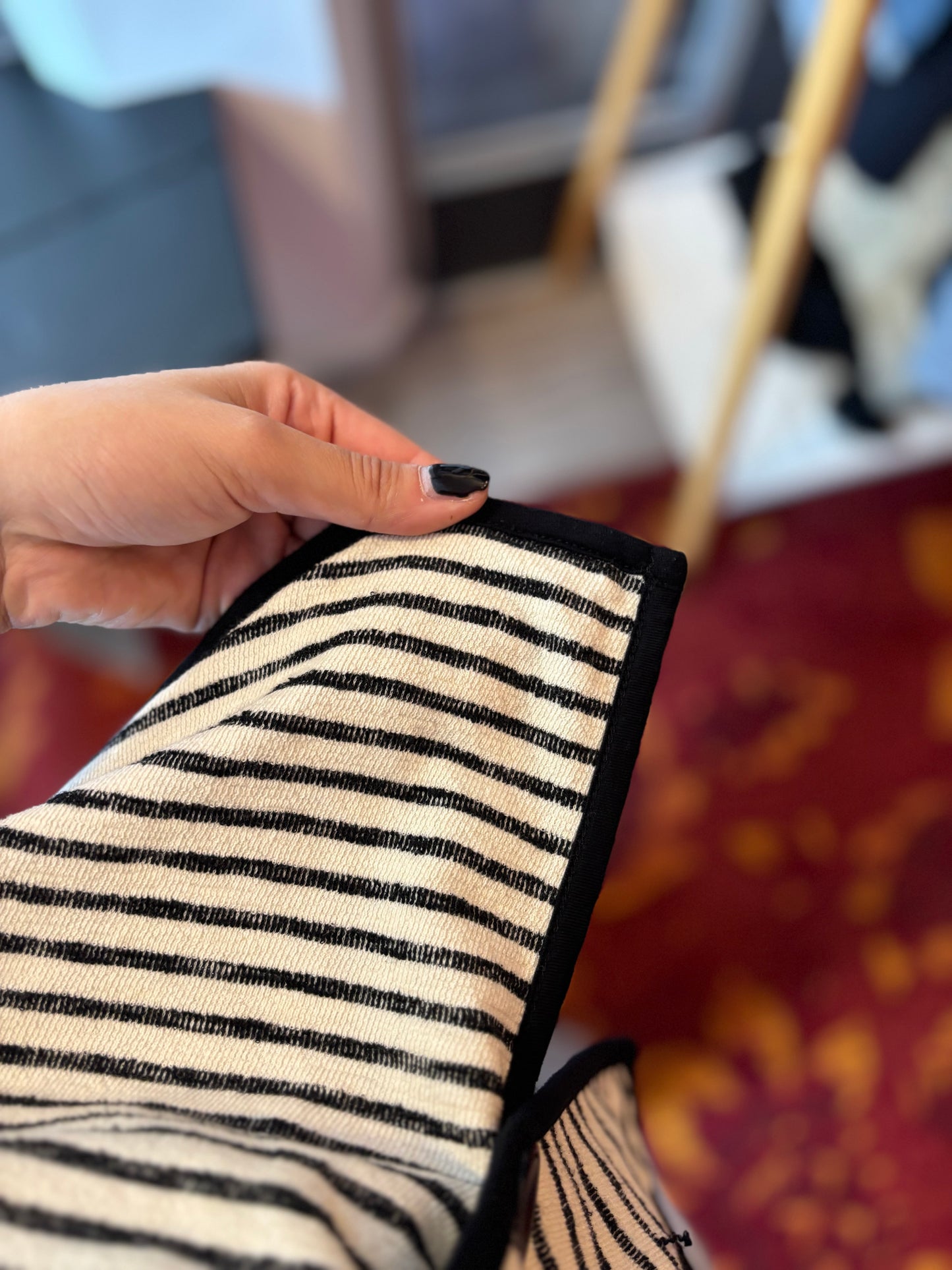 283-84 Poools vest maat 40