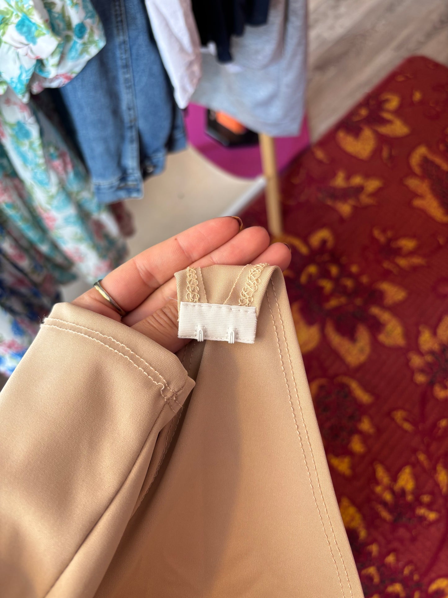 459 ByNaoom body beige maat 42 t/m 50-52