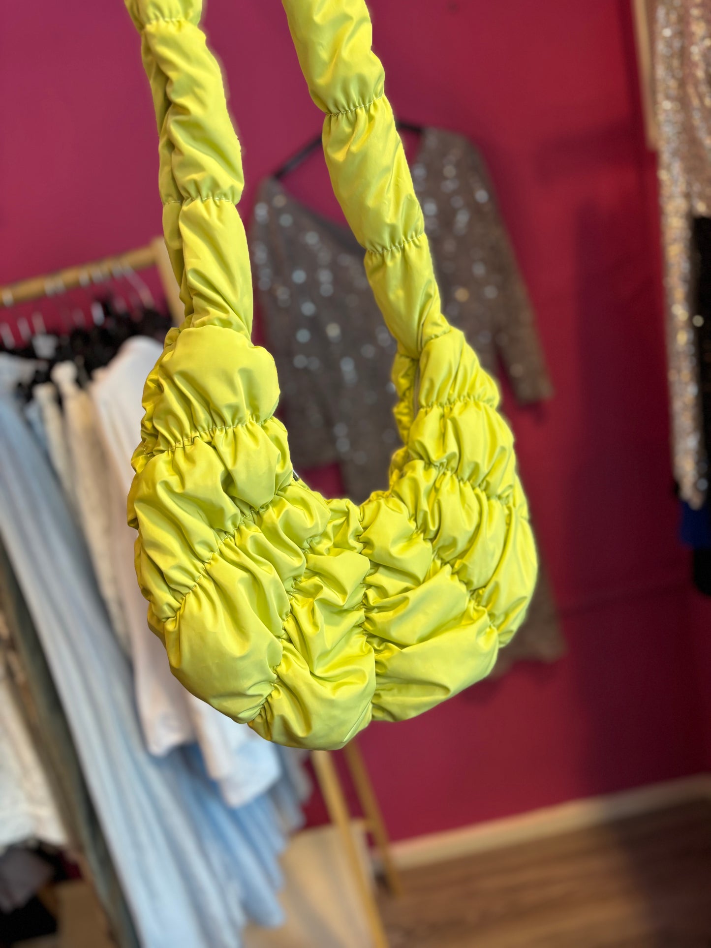 363-58 Green puffy bag