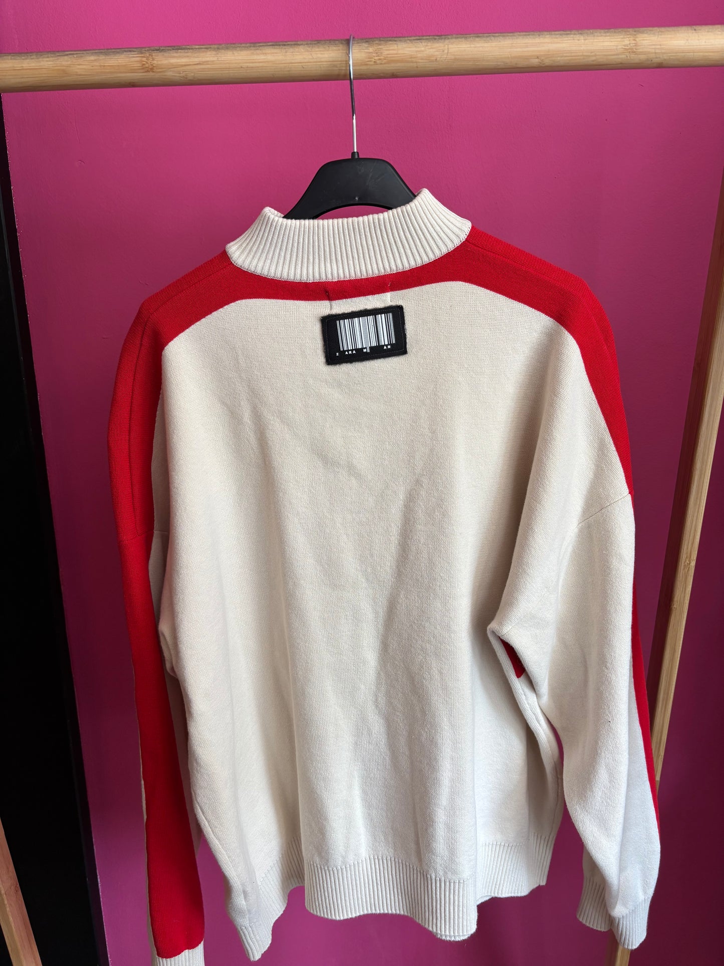 284-107 Zara men's sweater size L