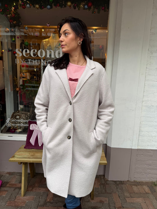 254-84 Oui jas creme maat 46