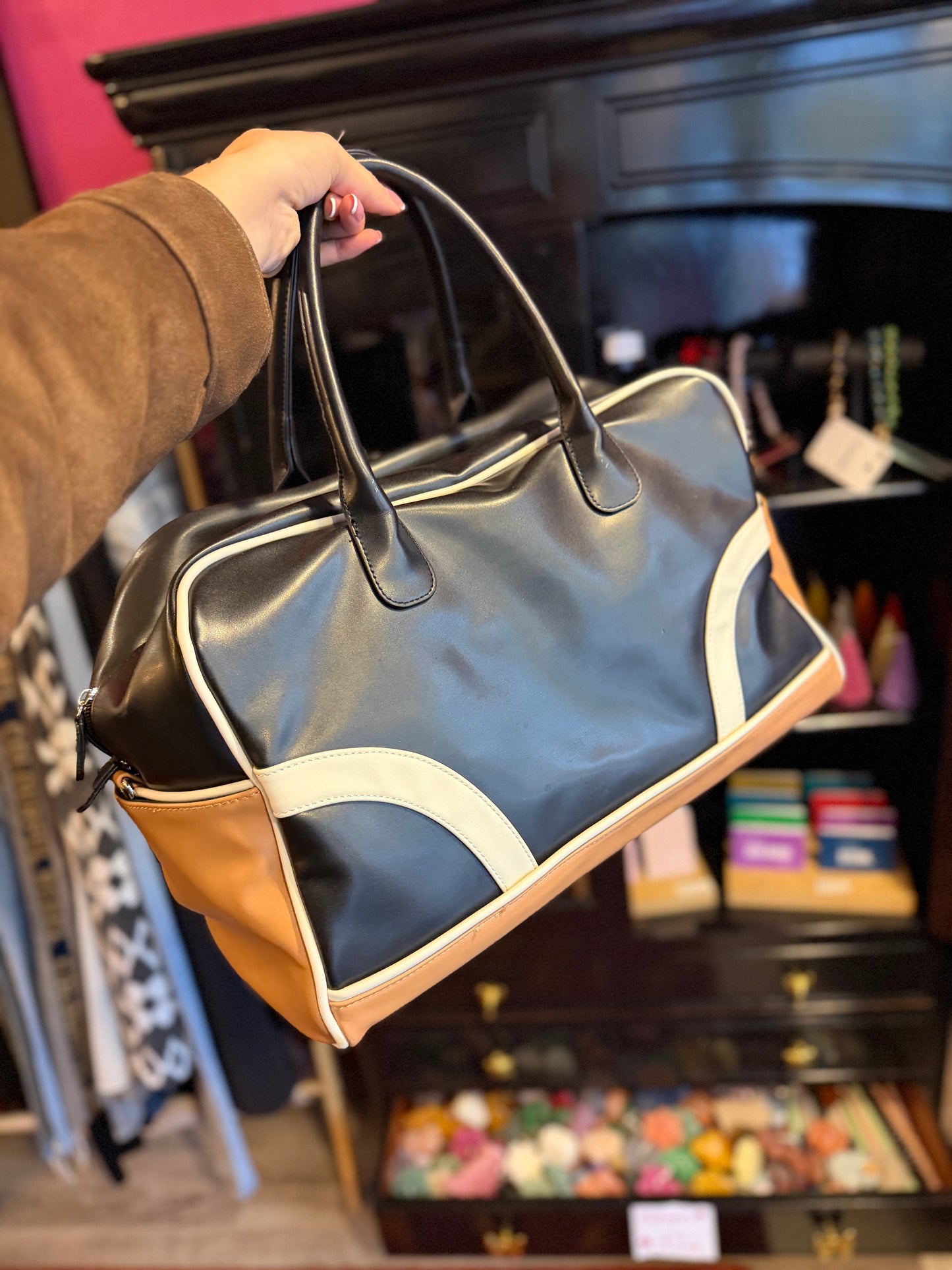 400-153 Weekend tas bruin zwart