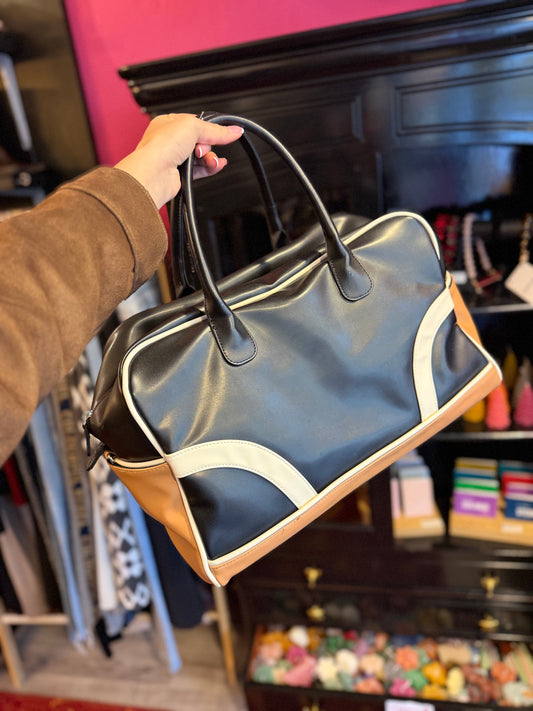 400-153 Weekend tas bruin zwart