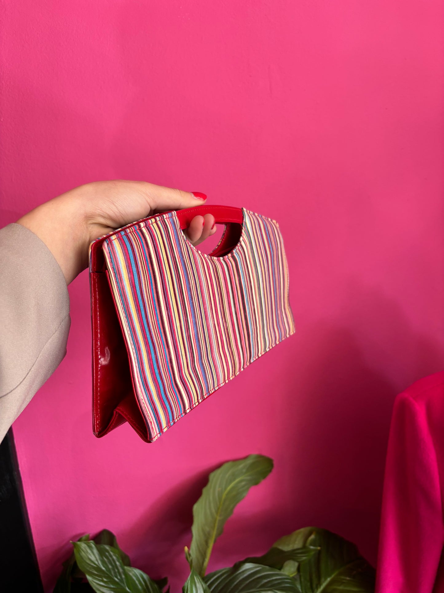 411-1 Peter Kaiser red striped with strap