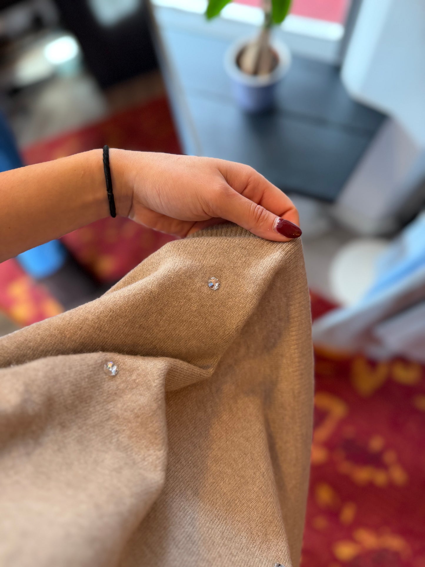 254-106 Trui taupe glitter maat 42