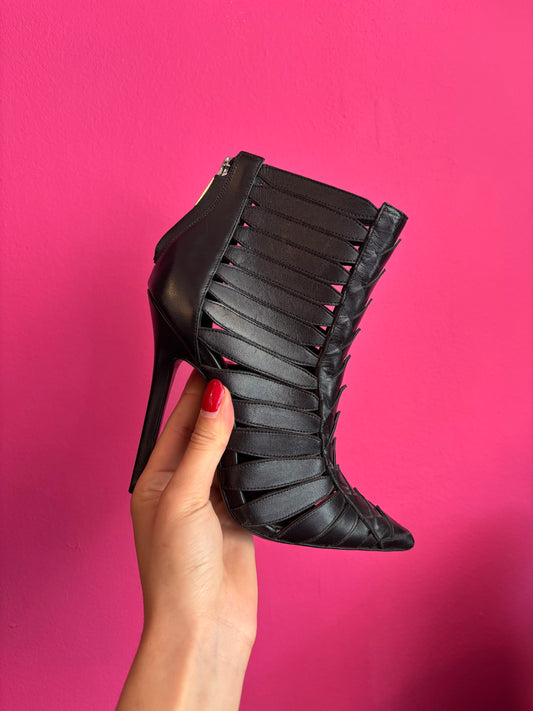 415-10 St Studio heels size 36