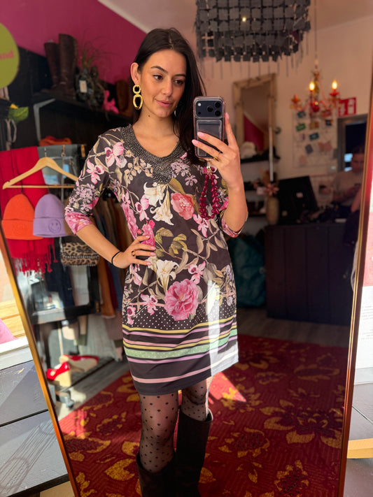 411-208 Taifun jurk maat M