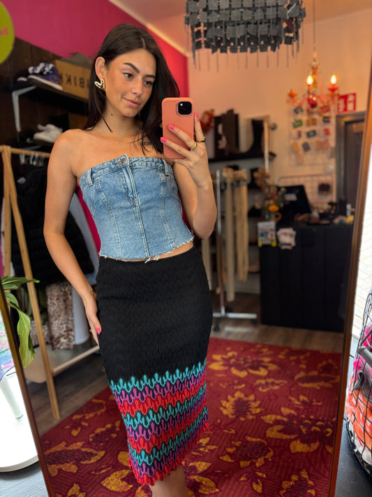 338-15 Zwarte rok halflang maat 38