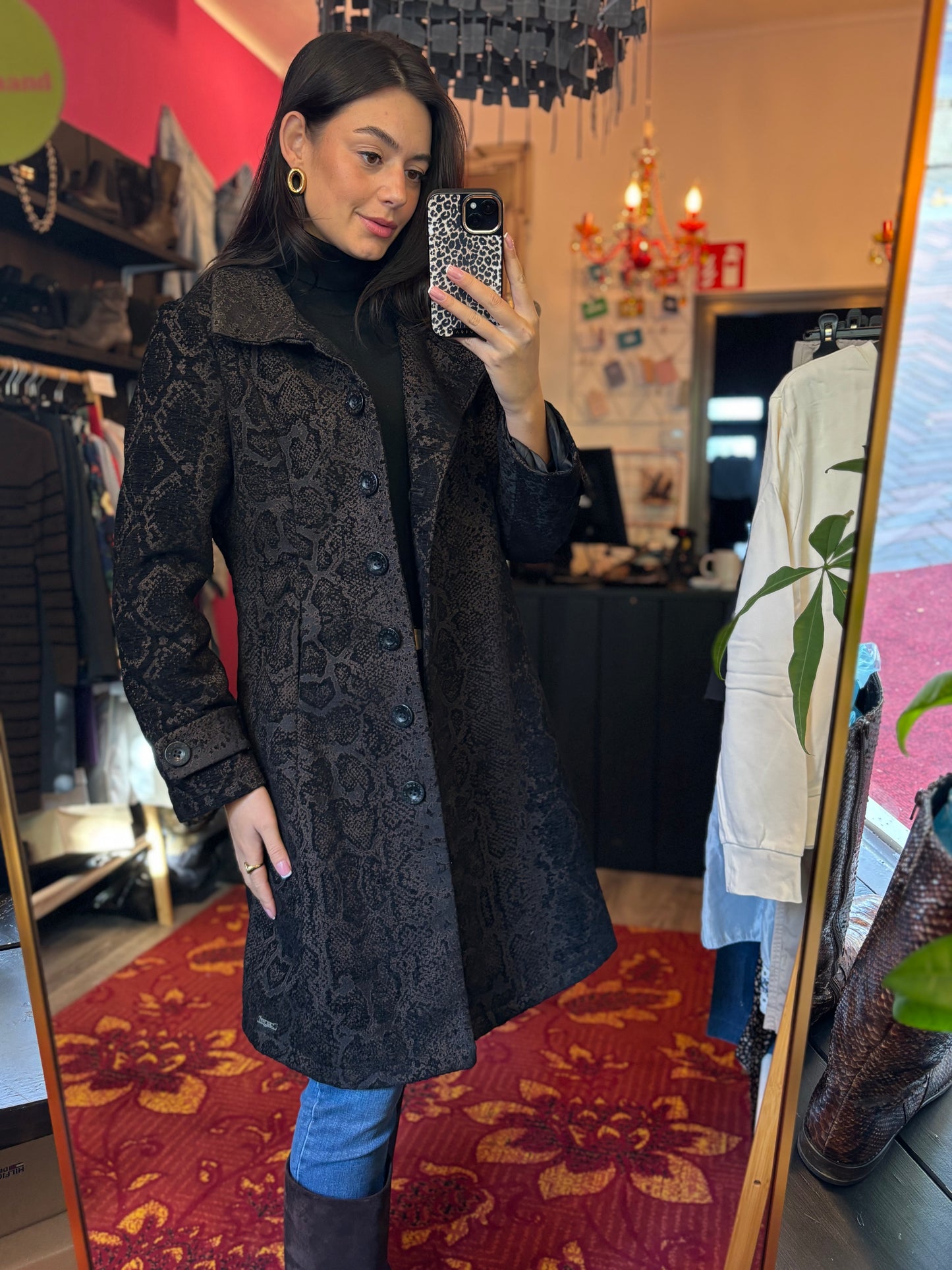 69-23 Desigual jas maat 42