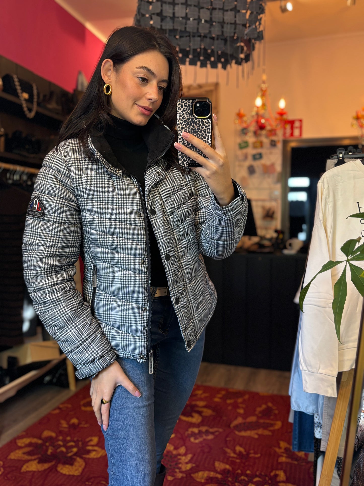 323-44 SuperDry jas maat 42