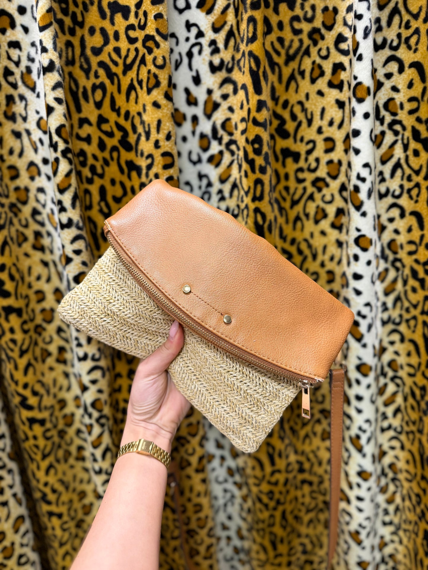 252-19 Clutch tas gevlochten