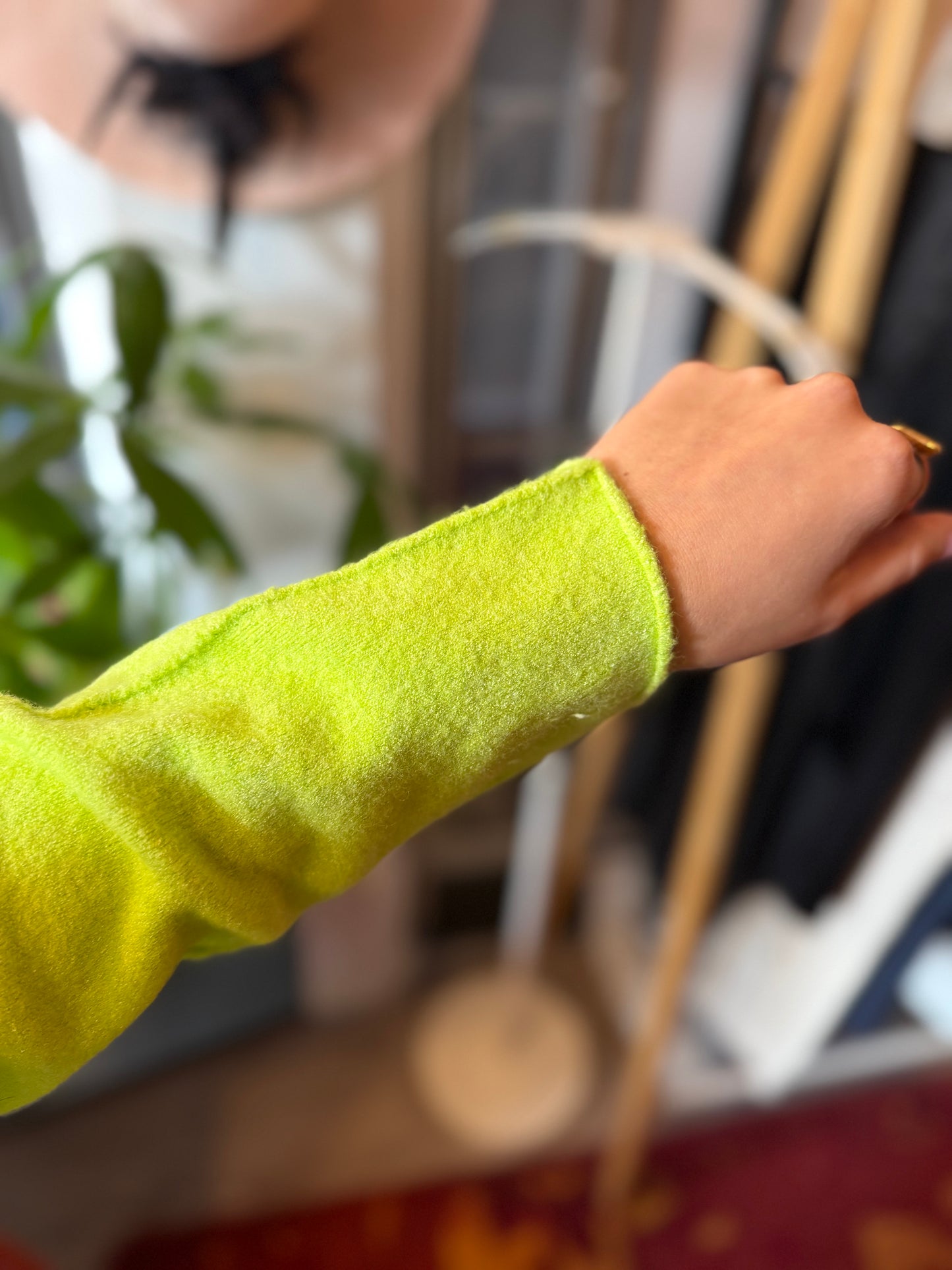 283-92 Viscose trui one size groen