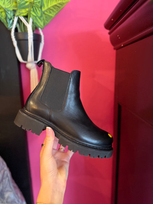 465-1 Excellent laarzen maat 37