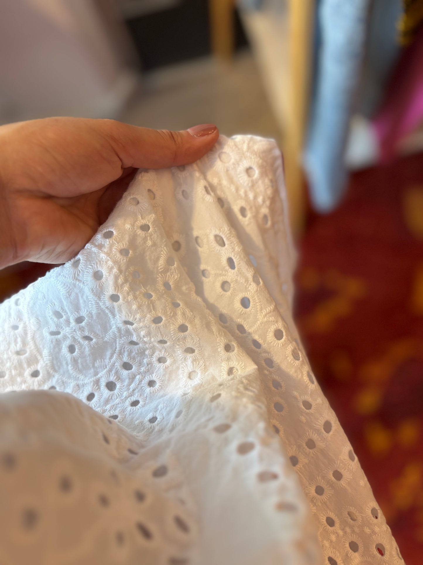 284-122 Broderie jurk maat S/M/L