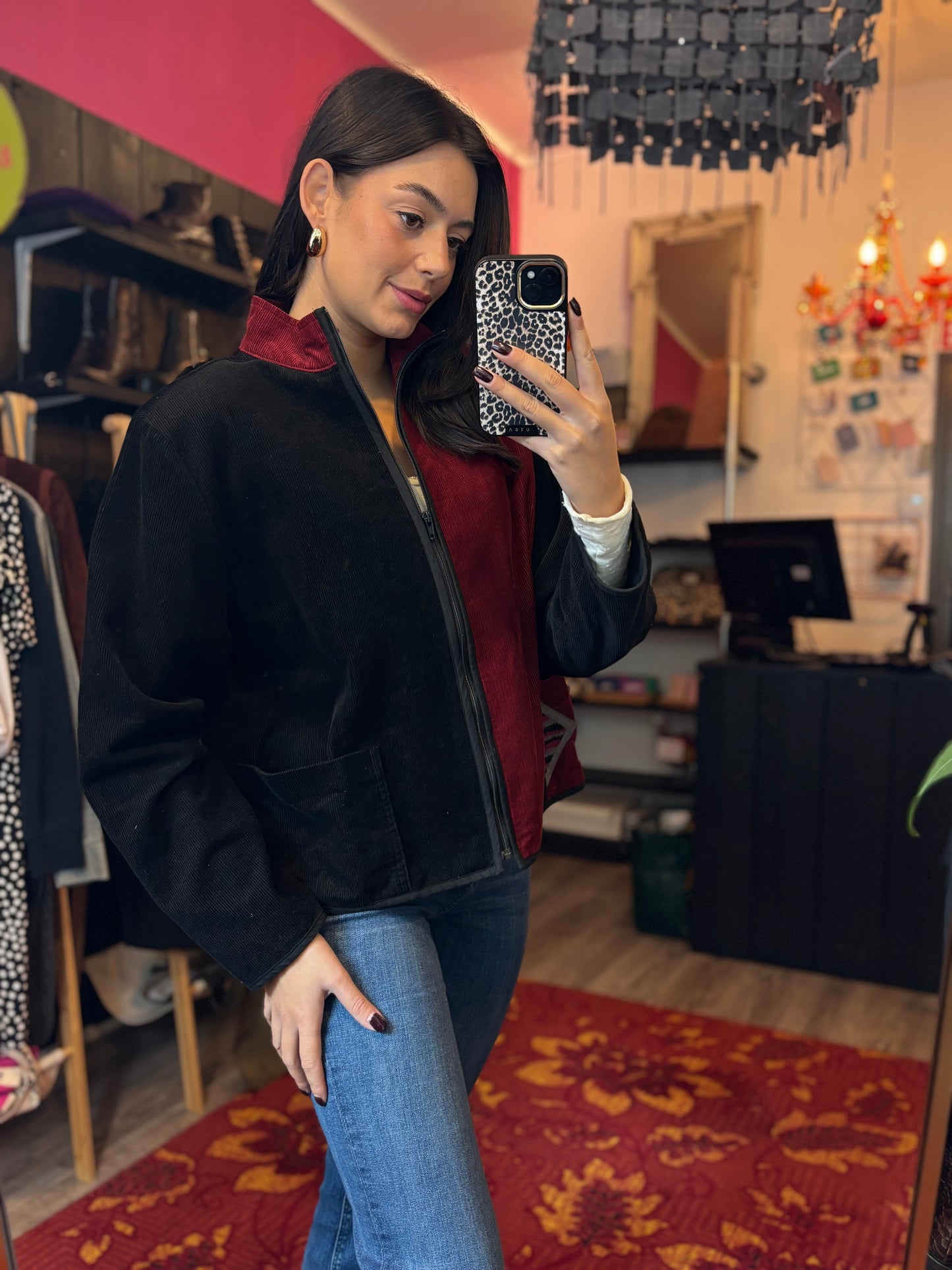 467-4 Uniek rib jasje zwart/rood maat M