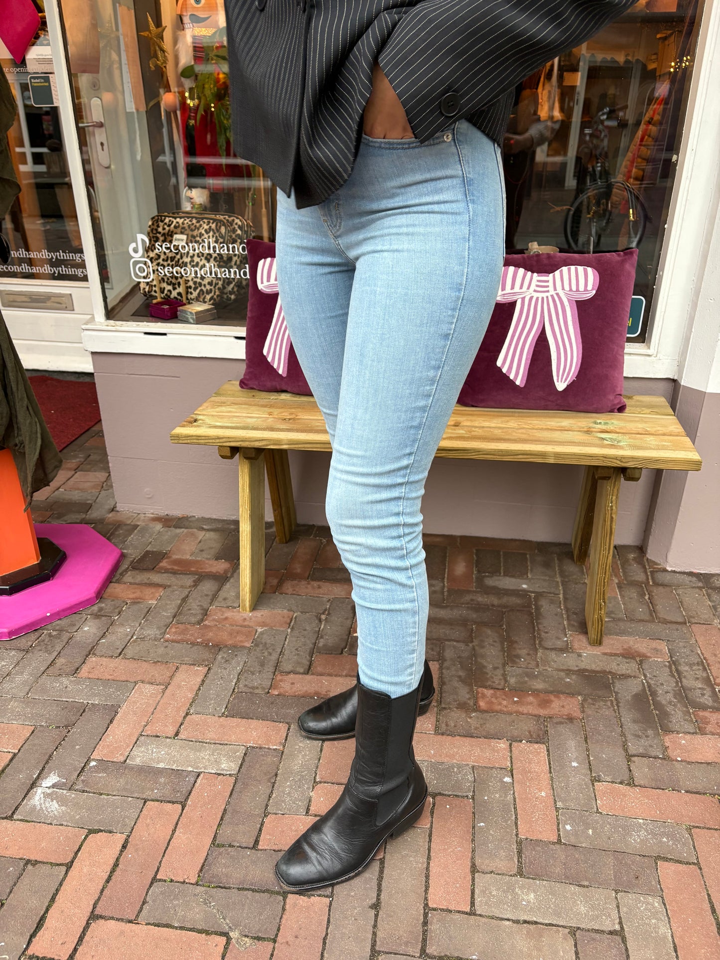 502-5 Levi’s Mile High skinny jeans maat 27