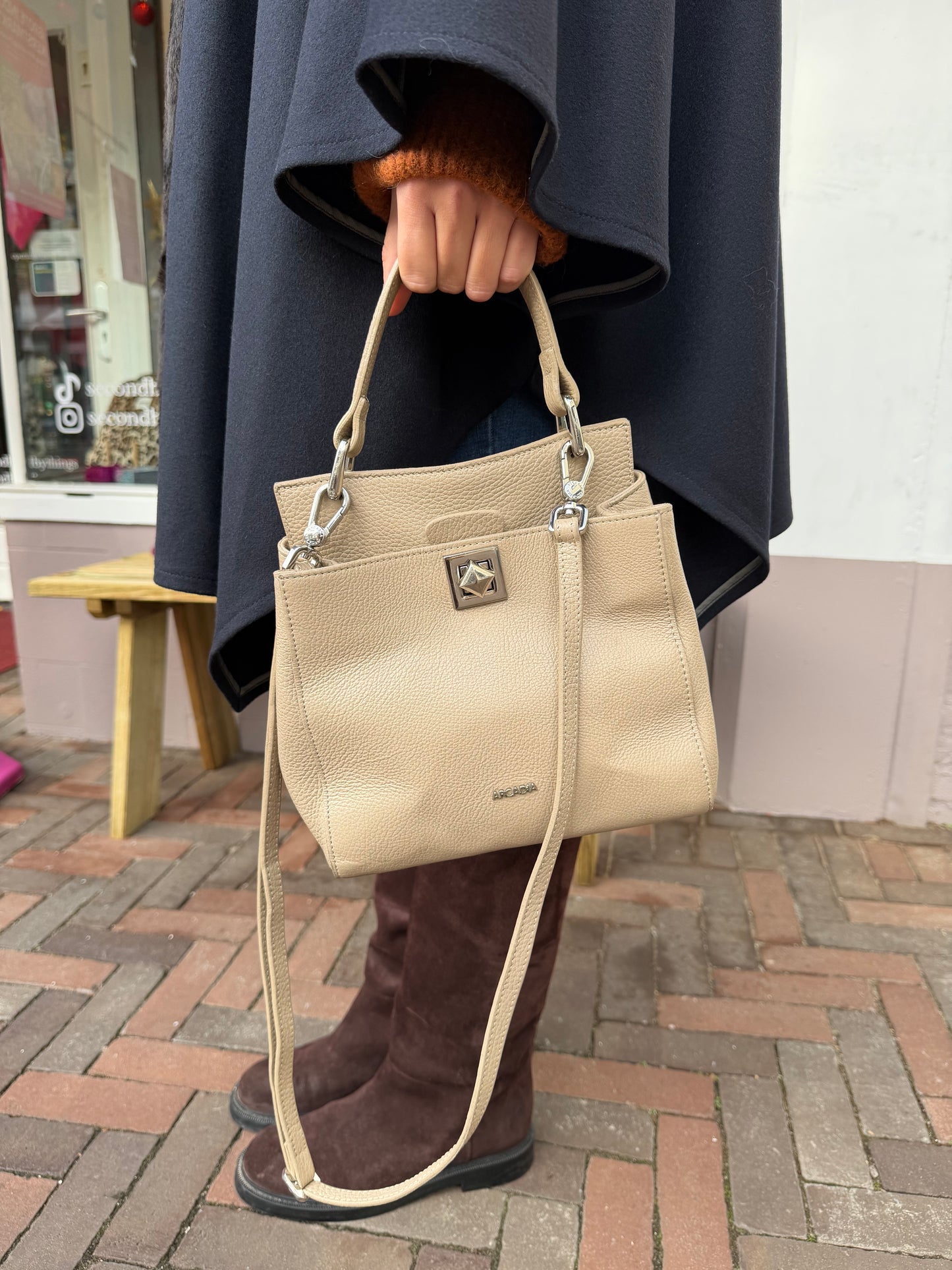 400-167 Arcadia tas taupe