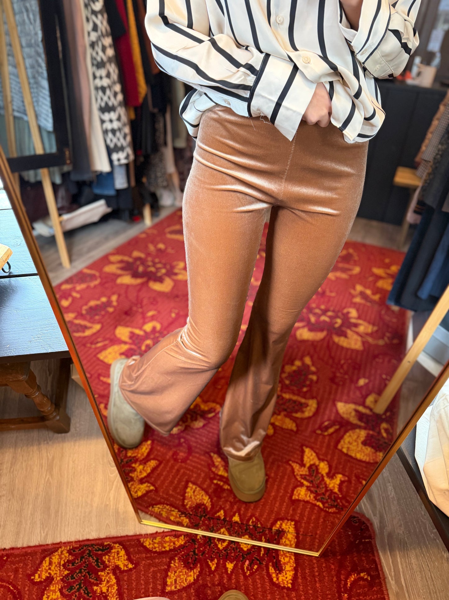 270-61 Wauw flared brons one size