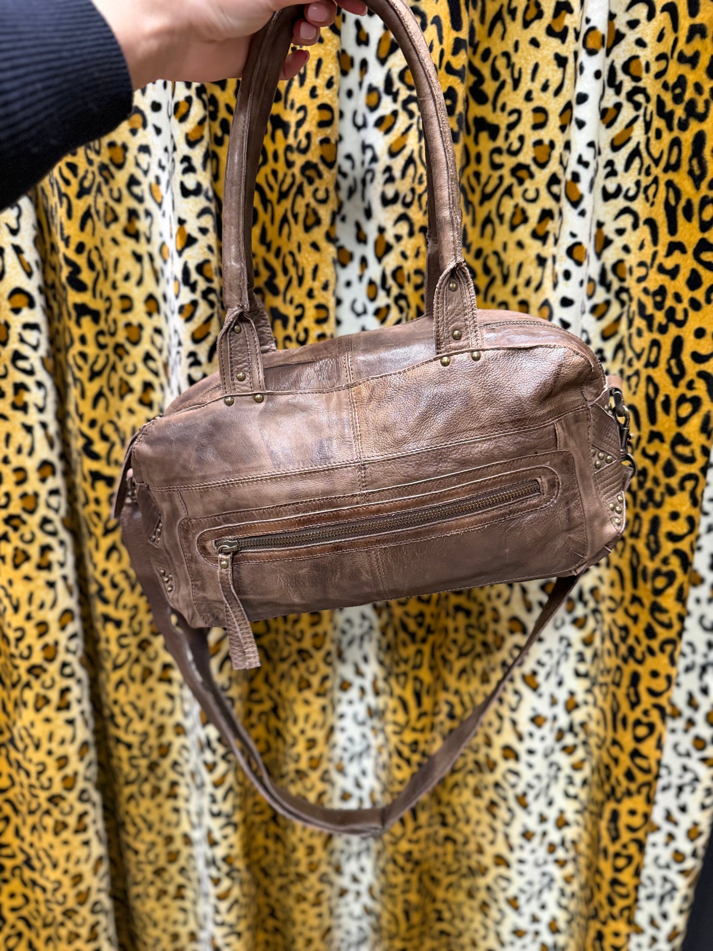 89-37 By burin tas leder