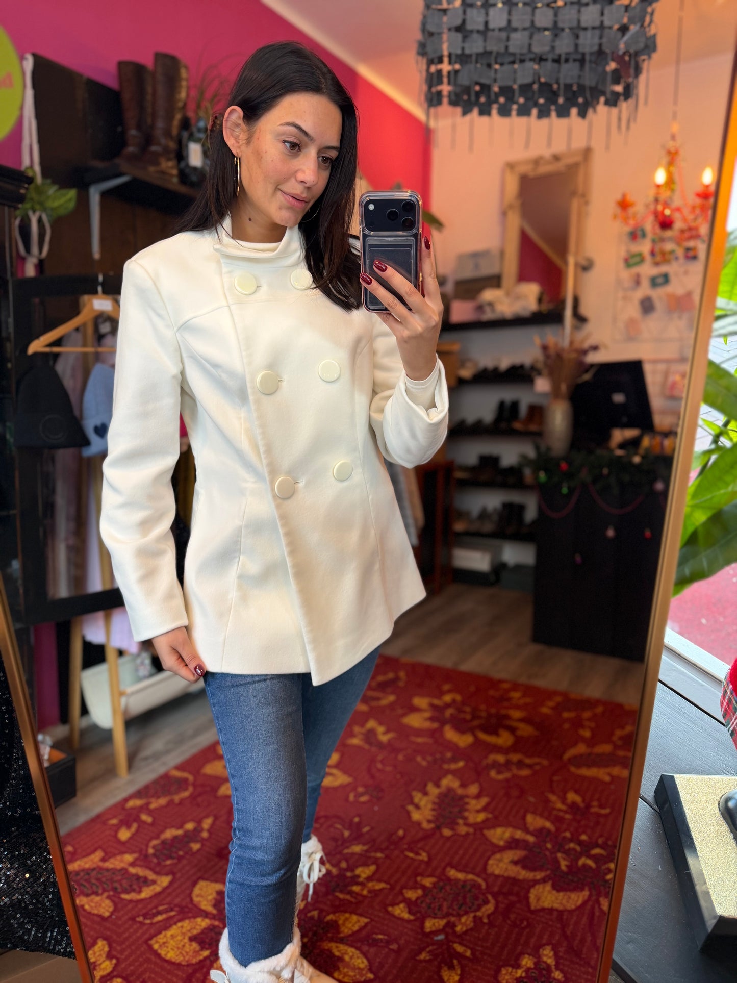 411-190 Laura Scott mantel 38