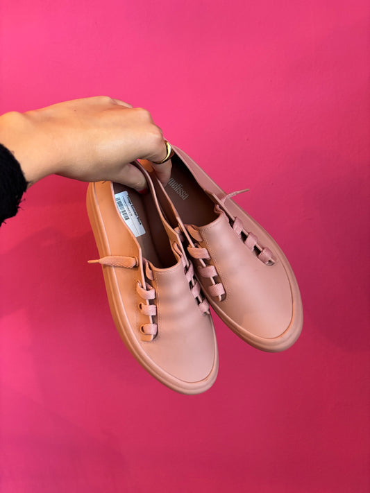 31-84 Melissa sneakers maat 38