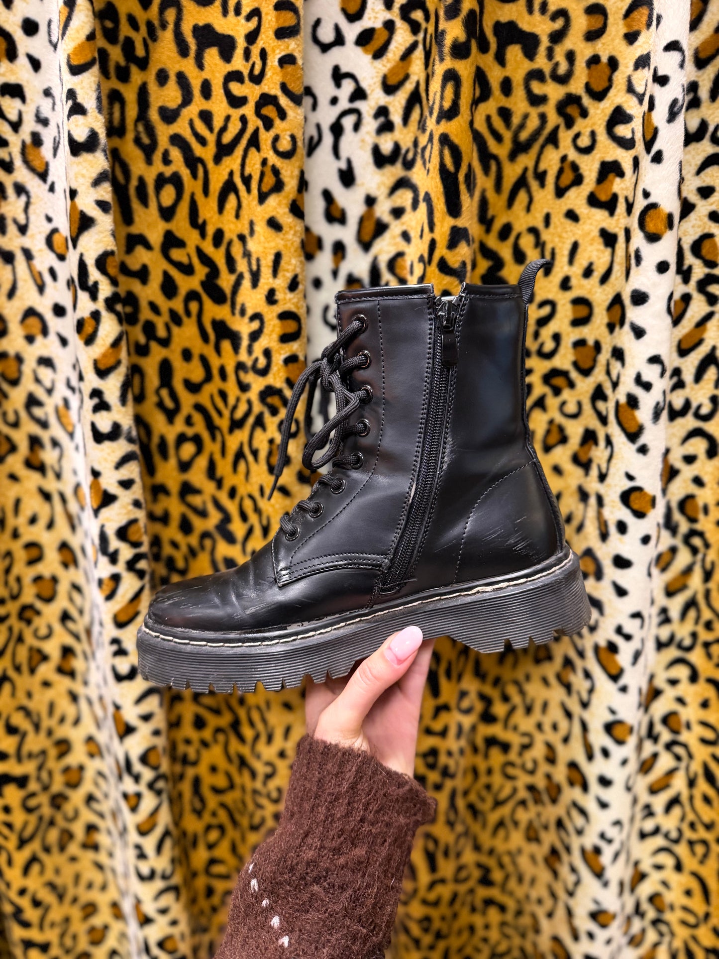 187-31 Zwarte veter laars maat 38