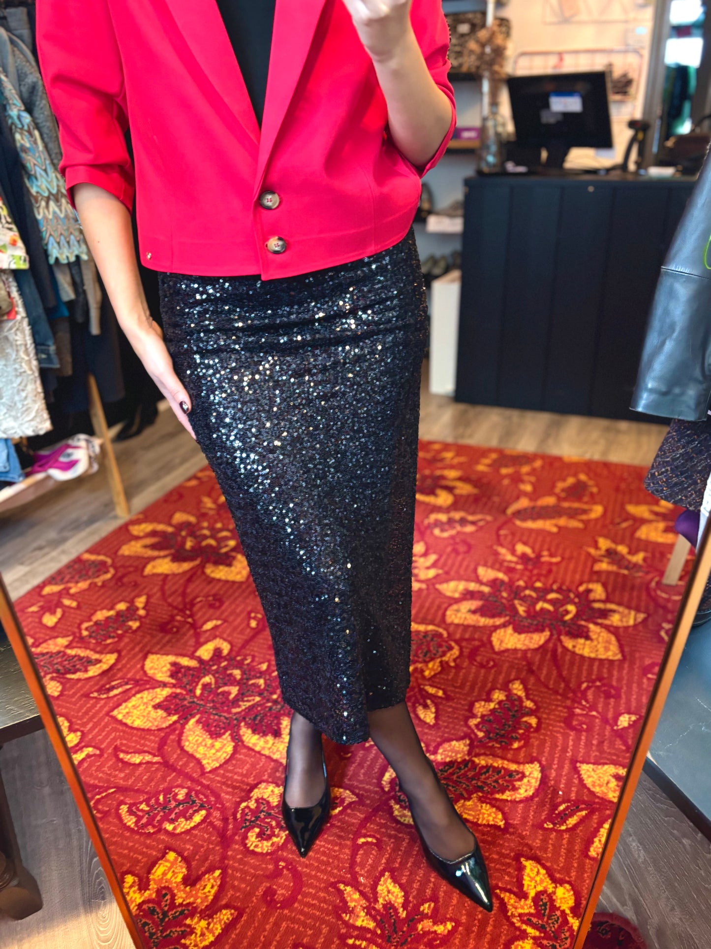 176-130 Pailetten rok met split maat S/M/L