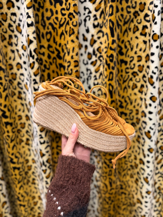 176-121 Alta Moda wedge heel size 40