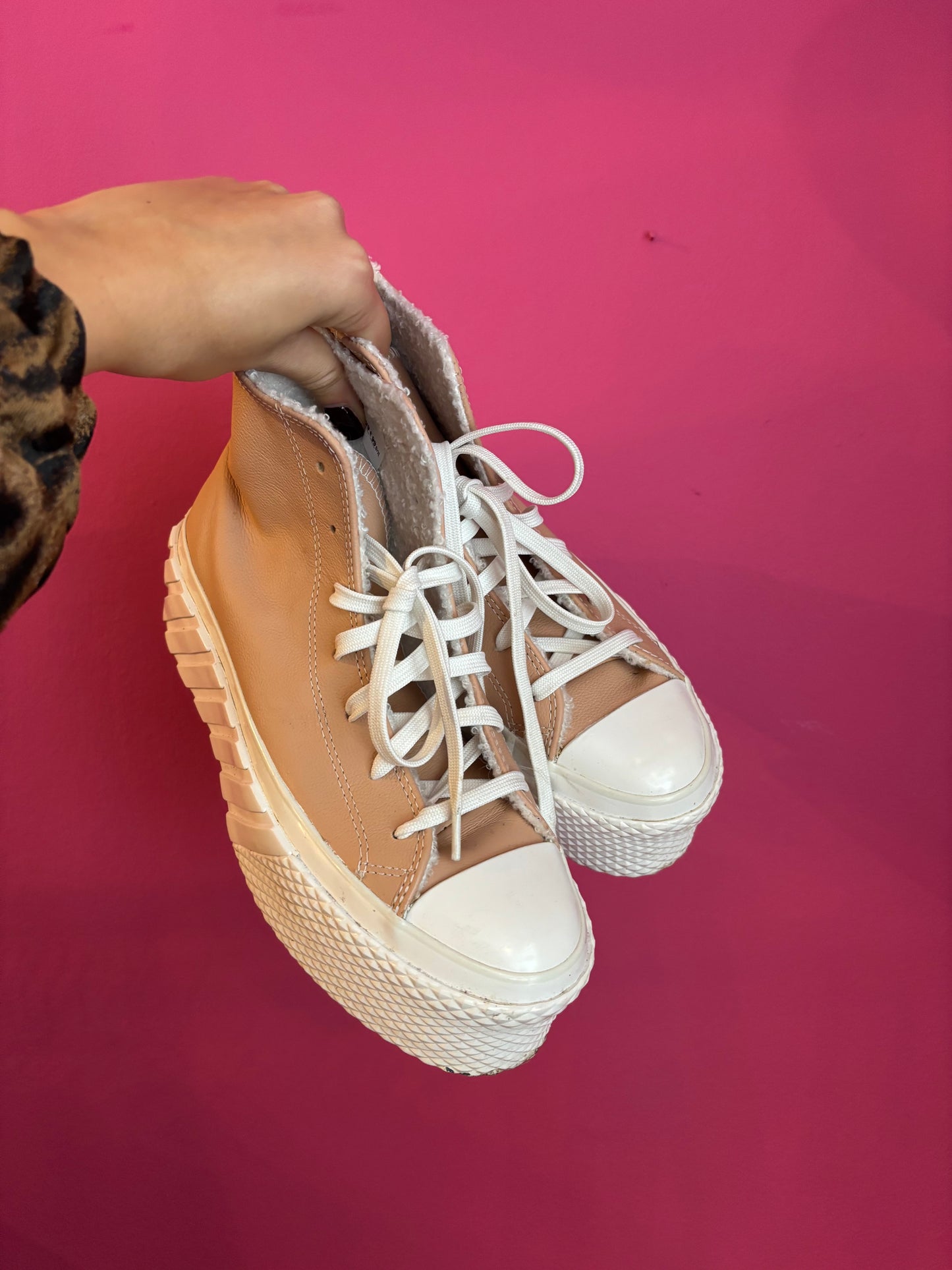 407-35 Converse platform maat 38