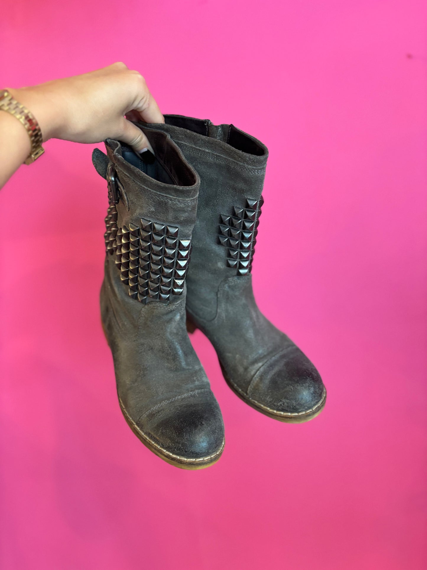 89-67 Leather boots gray size 38