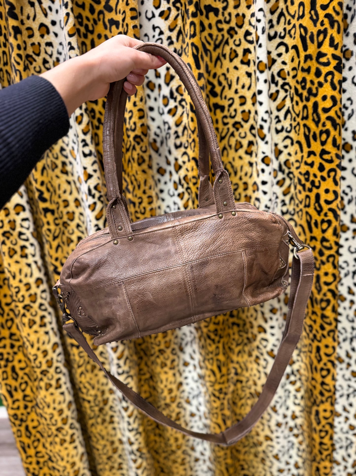 89-37 By burin tas leder