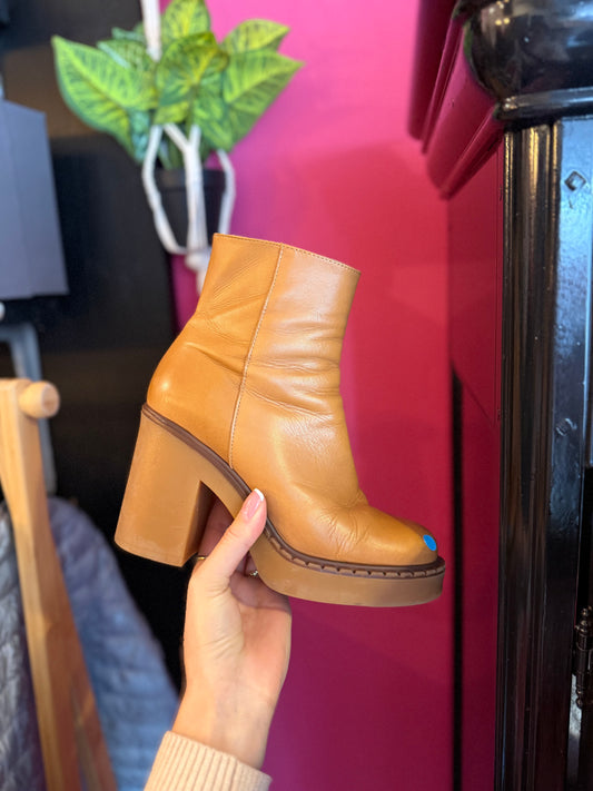 270-53 Hakken bruin maat 38