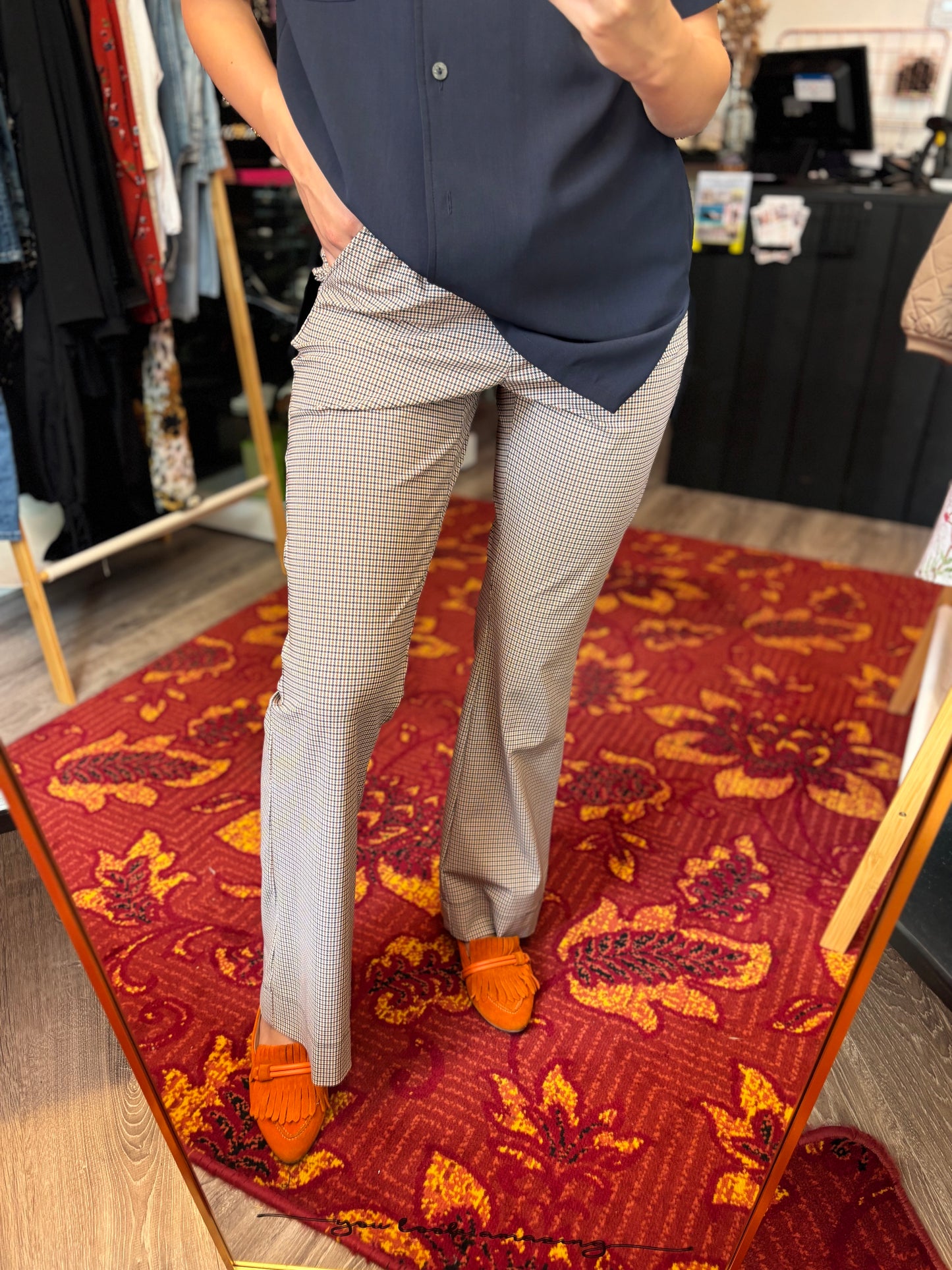 444-6 Studio Anneloes trousers size M