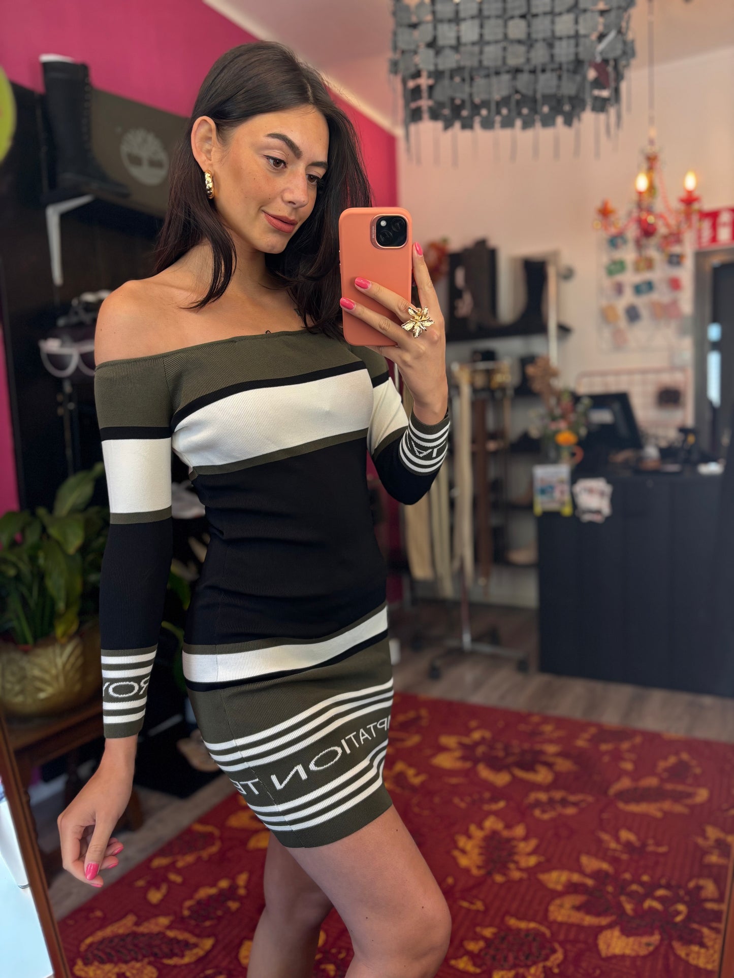 259-52 Royal temptation jurk maat S