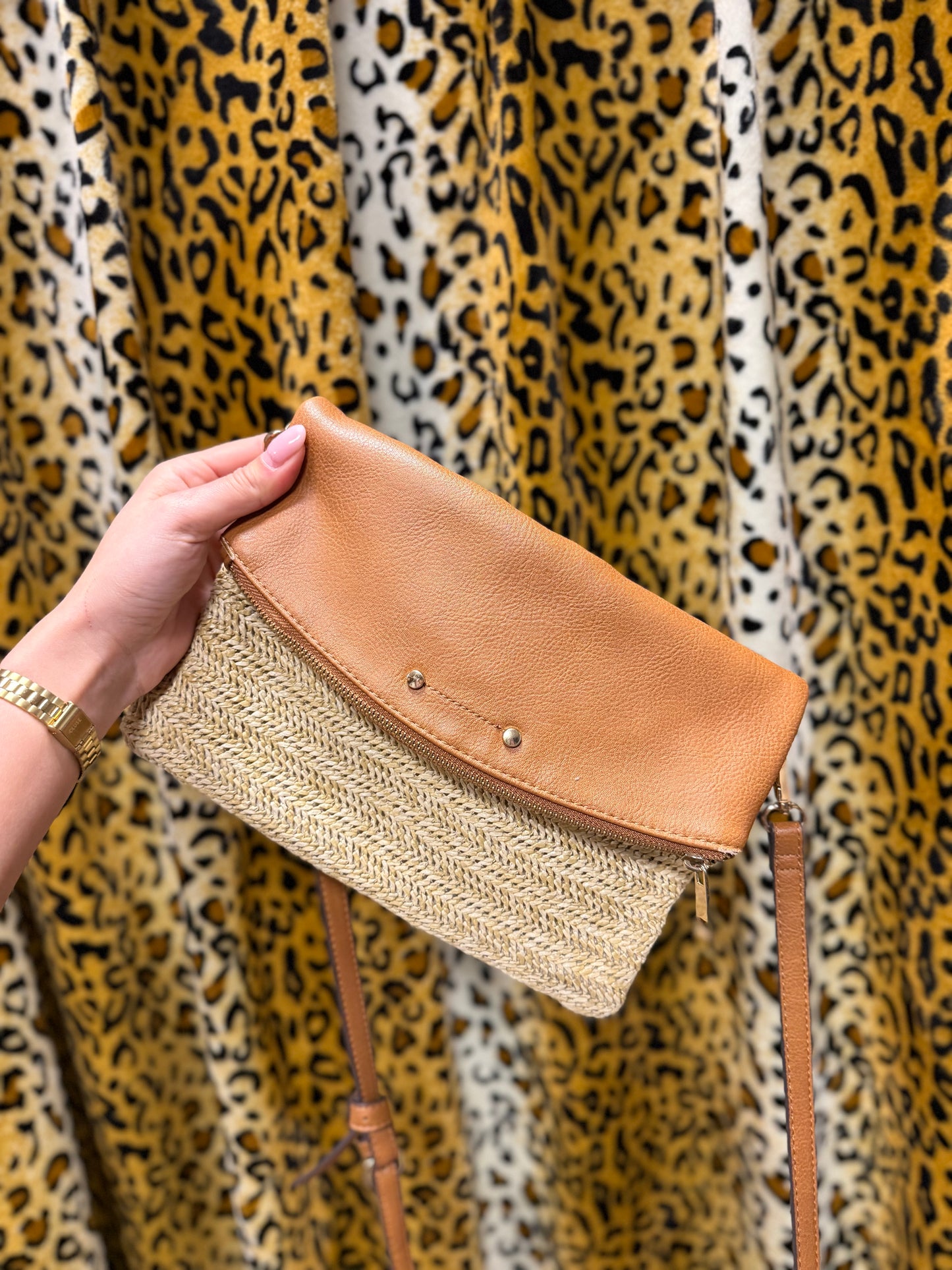 252-19 Clutch tas gevlochten