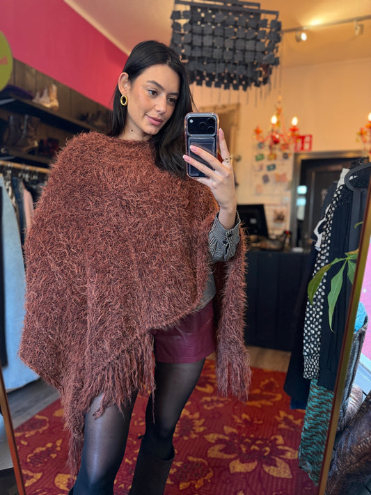 283-96 Expresso poncho fluffy one size