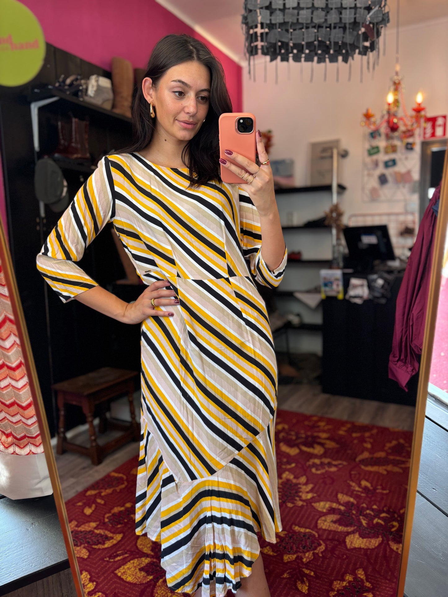 458-32 B Young jurk maat 36