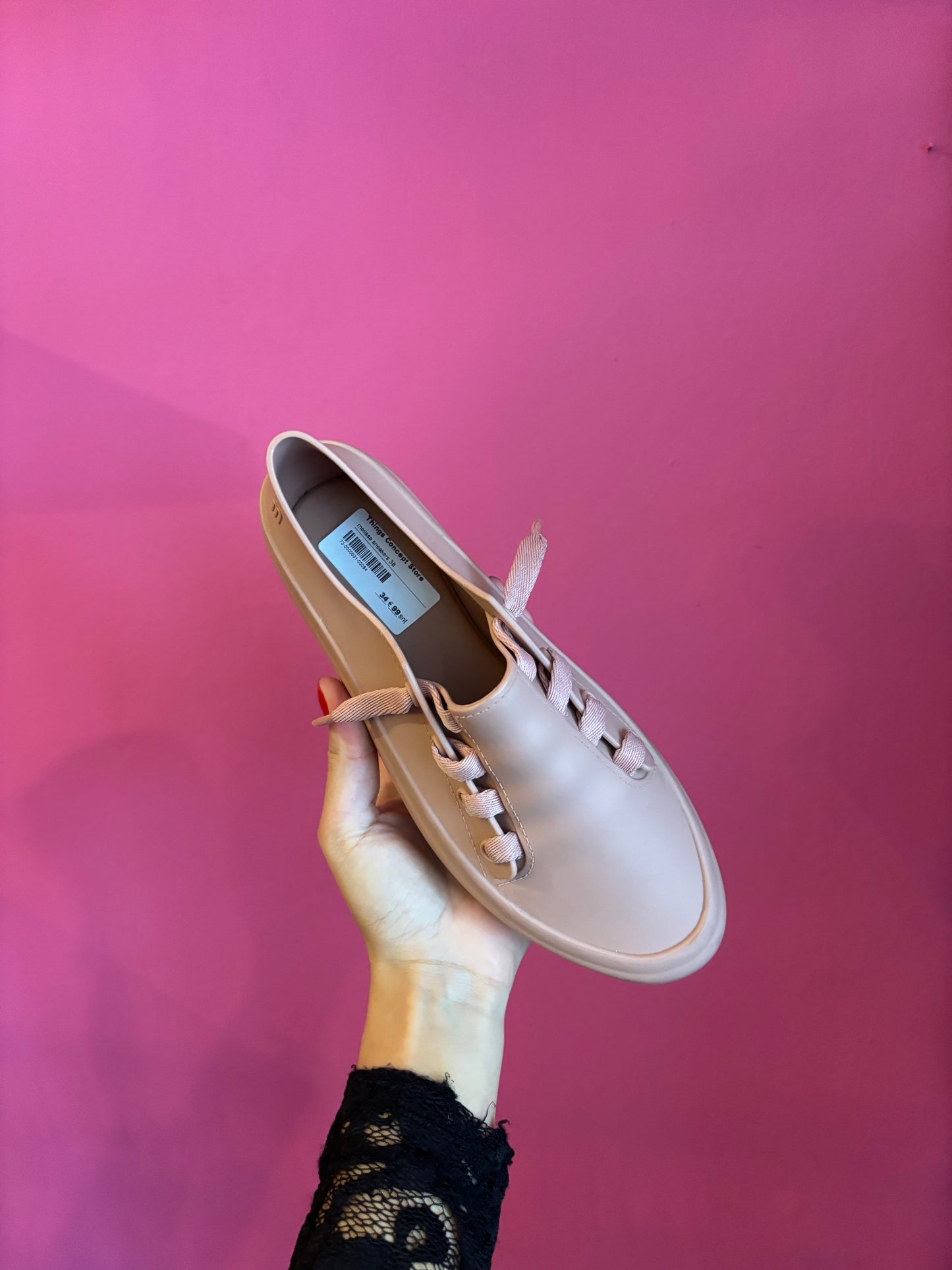 31-84 Melissa sneakers maat 38