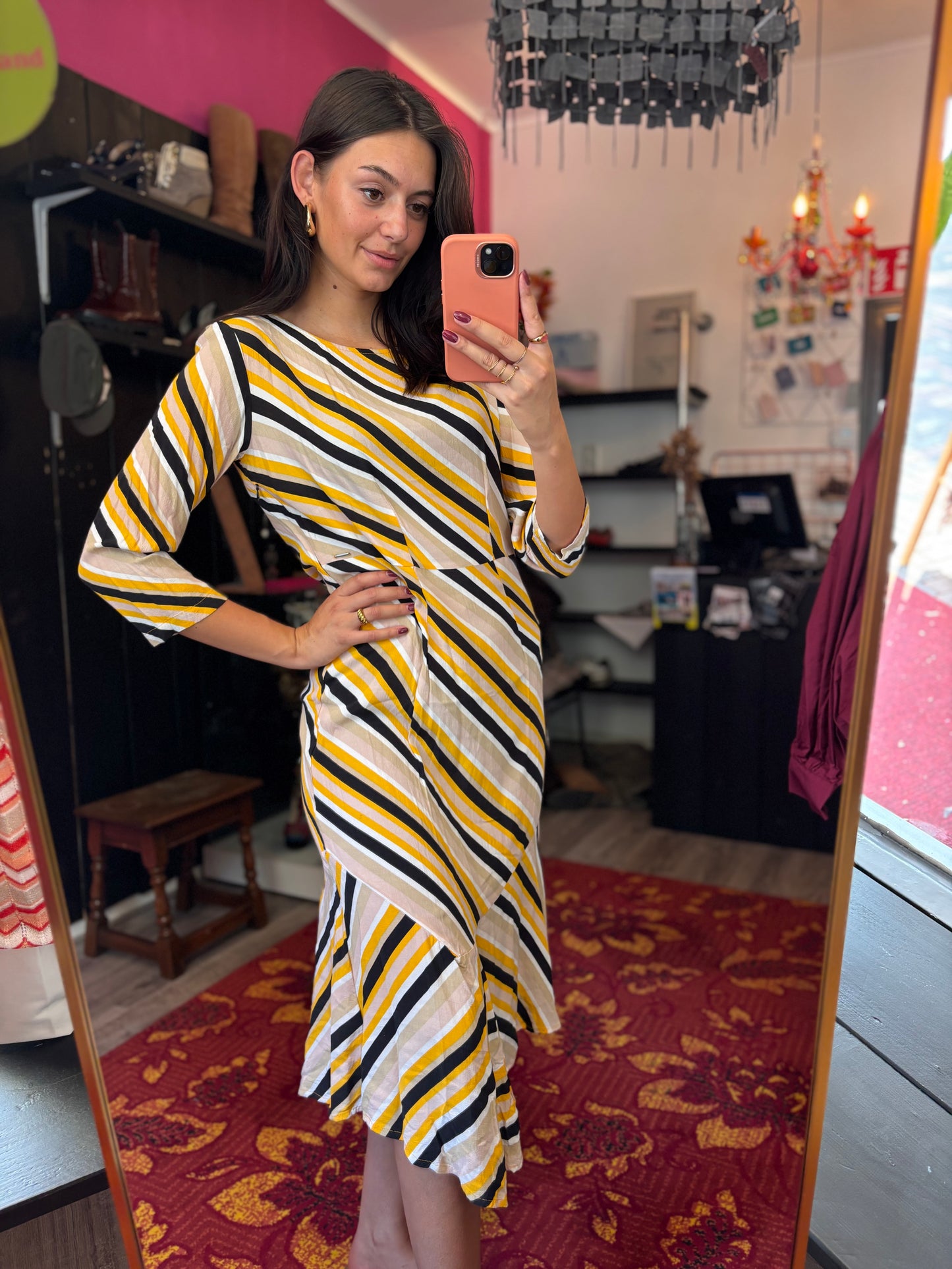 458-32 B Young jurk maat 36