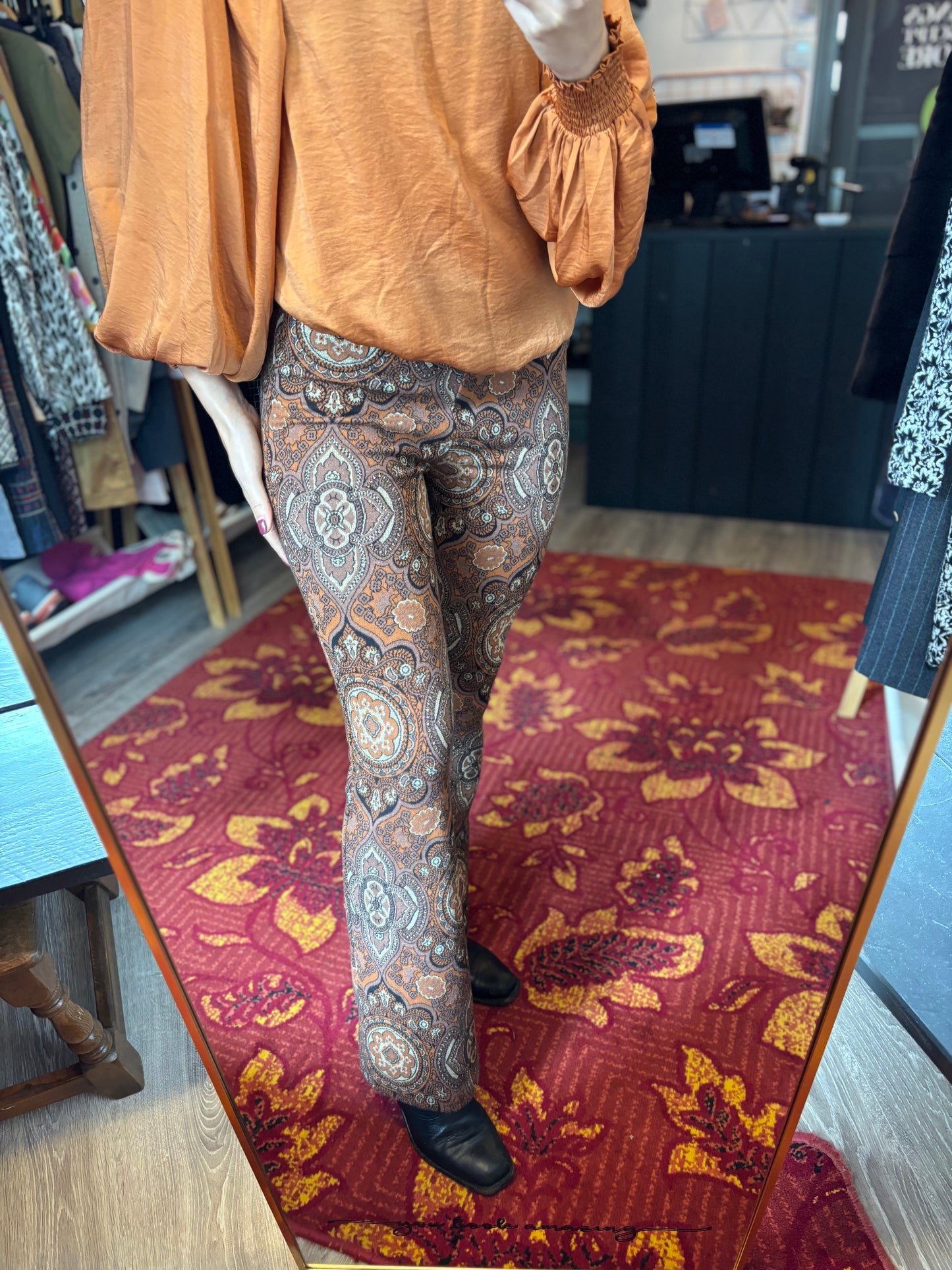 176-132 Summum flared maat S