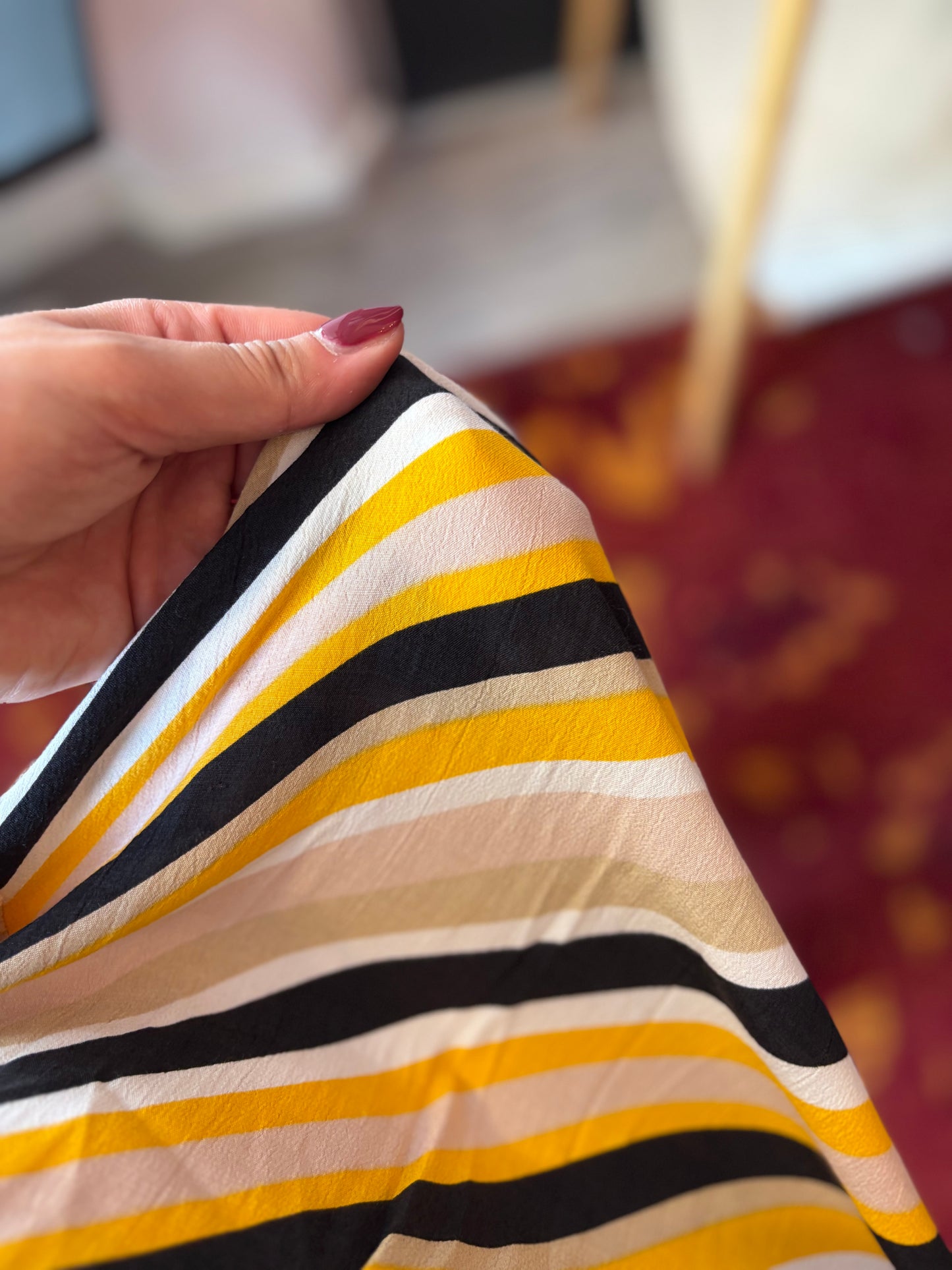 458-32 B Young jurk maat 36