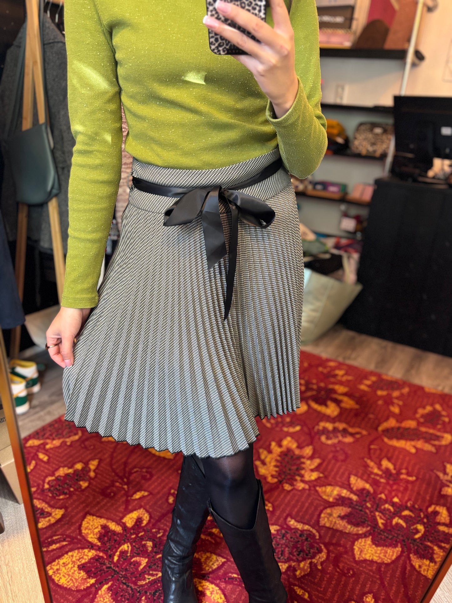 411-158 Strawberry plooirok maat 38